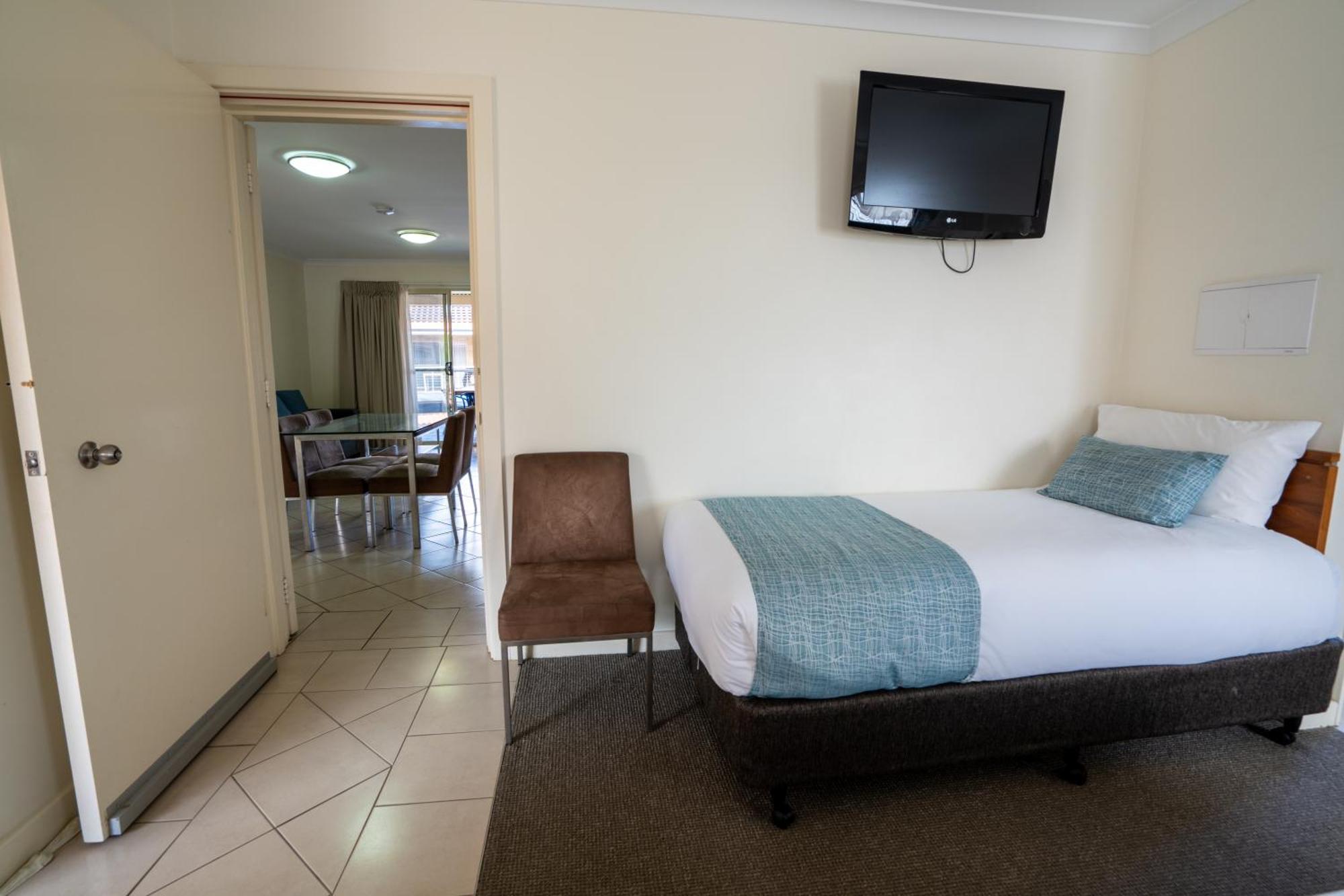 คาลบารี เอดจ์ รีสอร์ต Hotel คาร์ลแบร์รี ภายนอก รูปภาพ