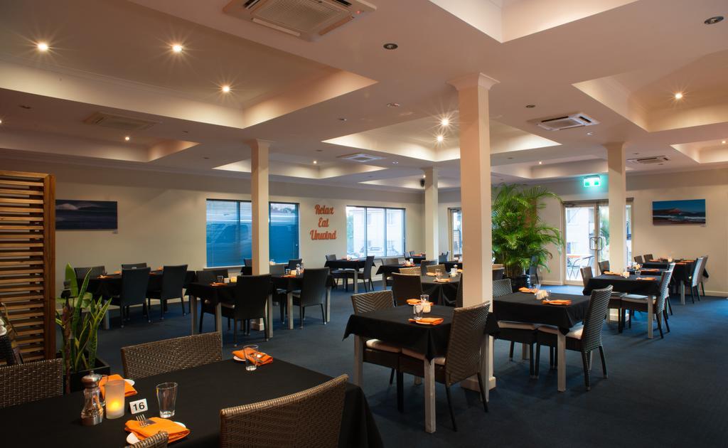 คาลบารี เอดจ์ รีสอร์ต Hotel คาร์ลแบร์รี ร้านอาหาร รูปภาพ